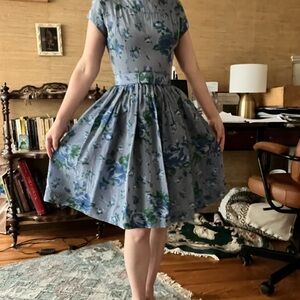 Vintage 1950s Mode O Day Periwinkle Blue Rose Floral Print Fit & Flare Dress XS